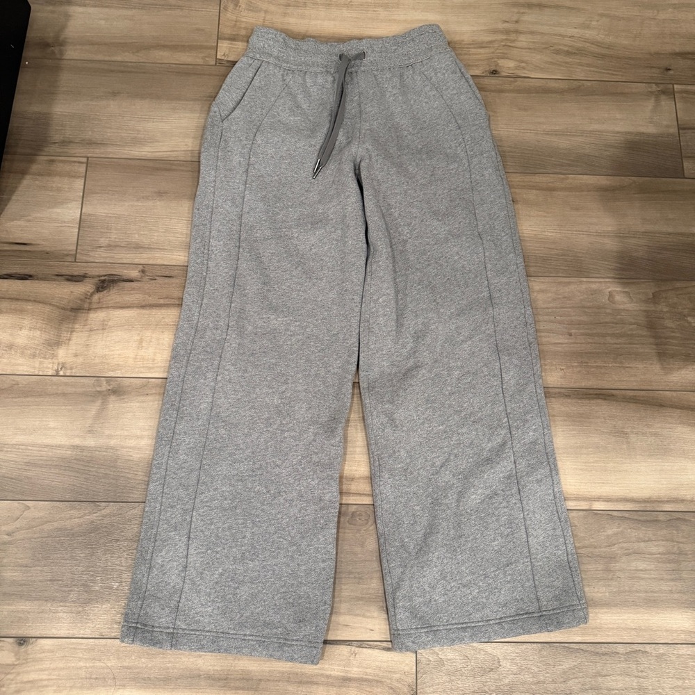 NWOT lululemon scuba wide leg pant